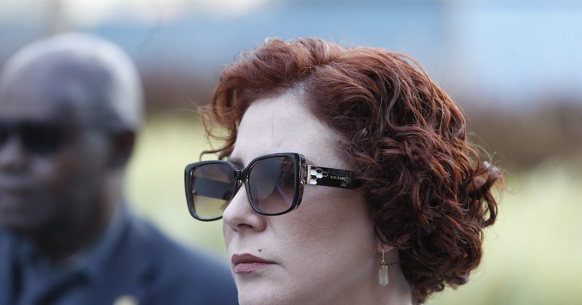 carla-zambelli:-10-anos-de-prisao-e-perda-do-mandato,-vota-moraes