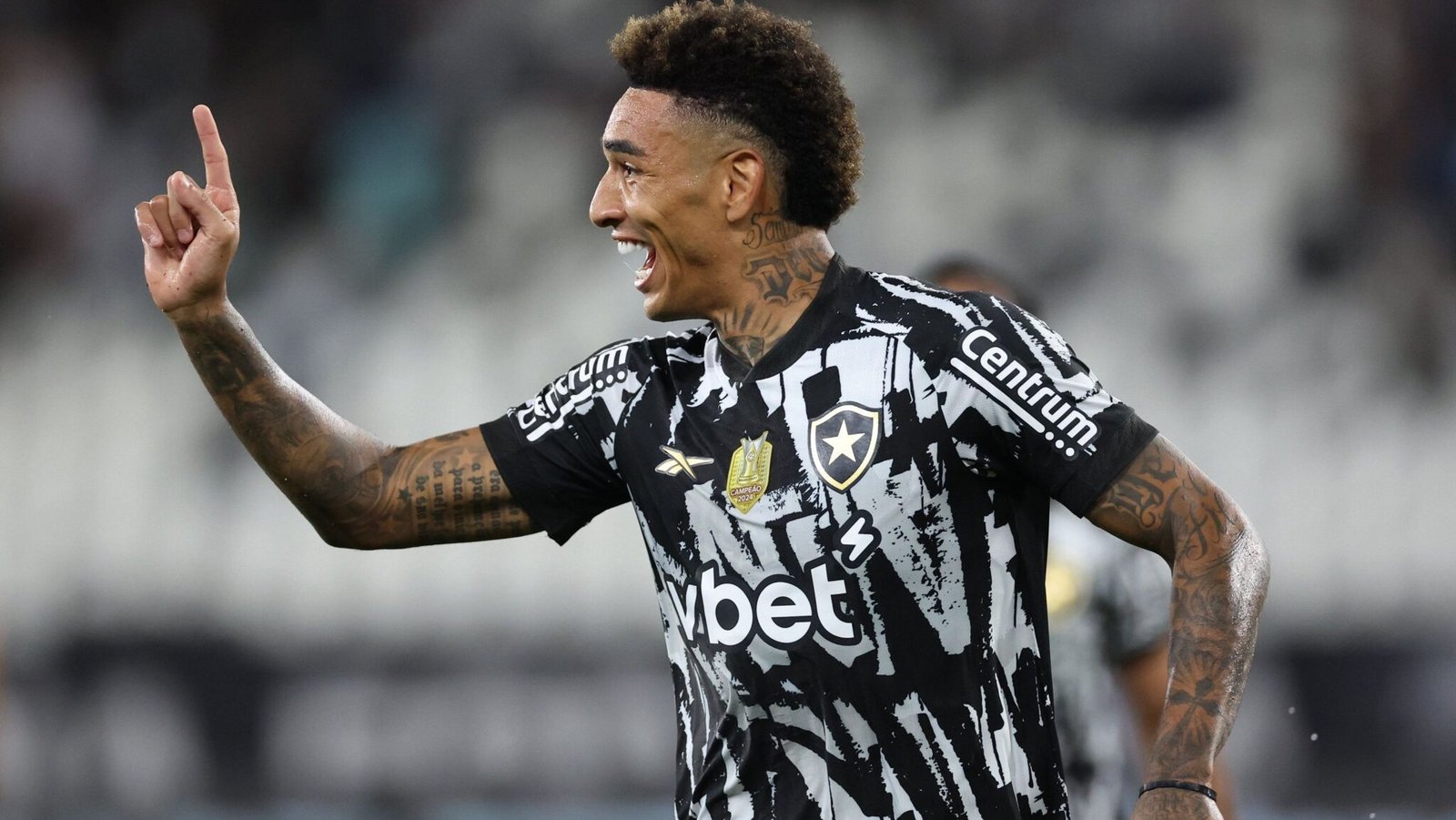 clube-ingles-faz-oferta-milionaria-por-igor-jesus,-atacante-do-botafogo