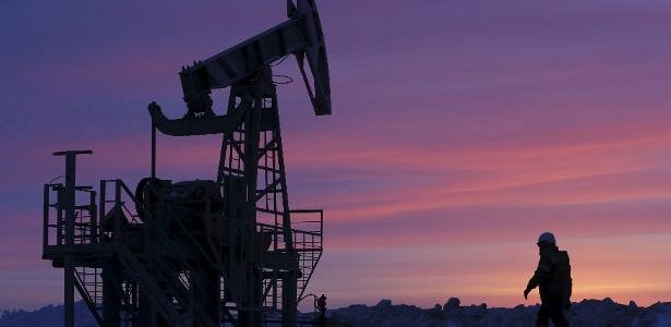 precos-do-petroleo-sobem-mais-de-4%-na-abertura-dos-mercados-na-asia