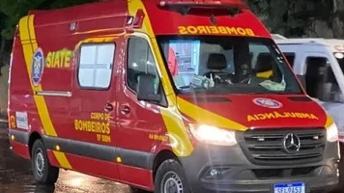 acidente-entre-carro-e-moto-deixa-um-ferido-em-apucarana