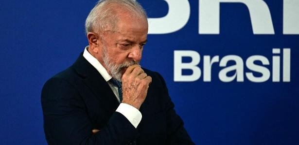 lula-faz-reuniao-de-4-horas-sobre-tarifaco-e-haddad-e-o-ultimo-a-sair