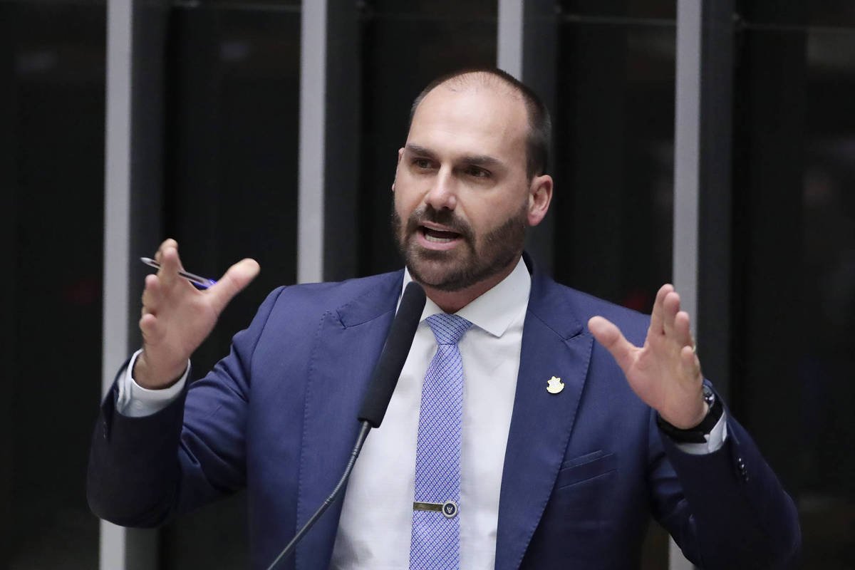 eduardo-bolsonaro-volta-a-criticar-nikolas:-‘triste-ver-a-que-ponto-chegou’