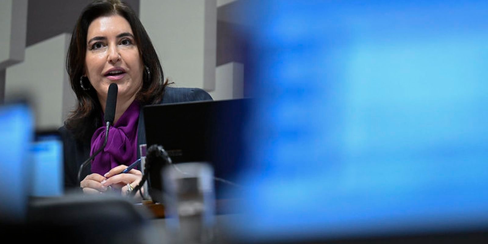 no-senado,-tebet-defende-revisao-de-gastos-e-de-isencoes-fiscais