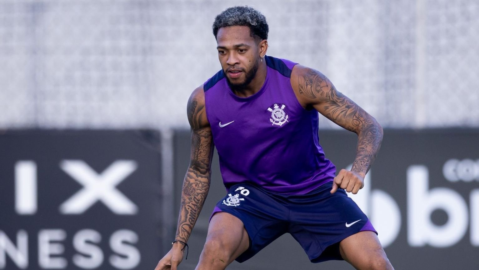 corinthians:-martinez-quebra-a-mao,-fara-cirurgia-e-pode-desfalcar-time