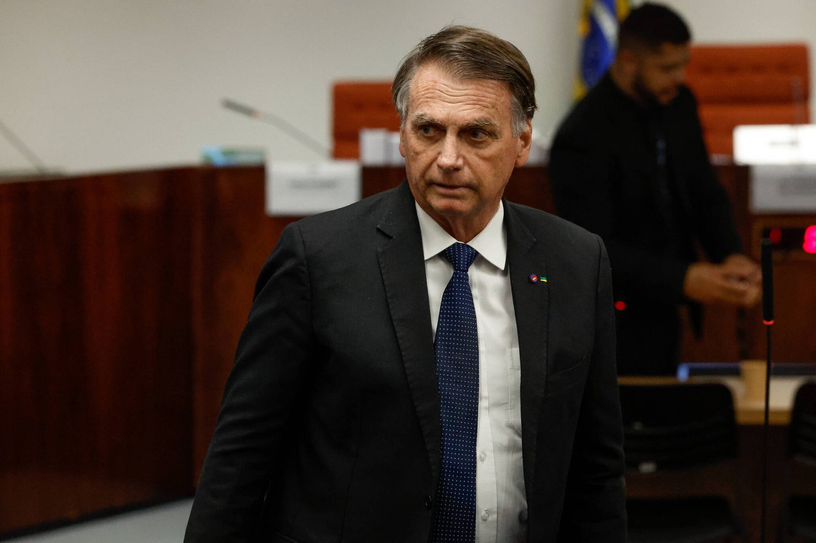 bolsonaro-recebeu-r$-44-milhoes-desde-2023,-sendo-quase-metade-em-pix,-aponta-relatorio-da-pf