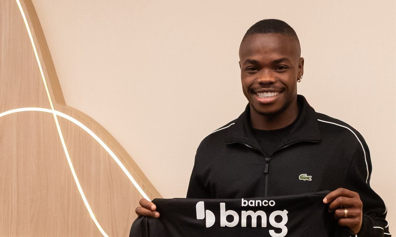 reforco-do-vasco-comete-gafe-e-diz-que-quer-voltar-a-europa-em-apresentacao