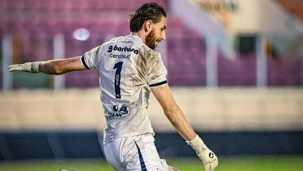 goleiro-nao-renova-com-o-confianca-e-esta-fora-da-final-da-copa-do-nordeste