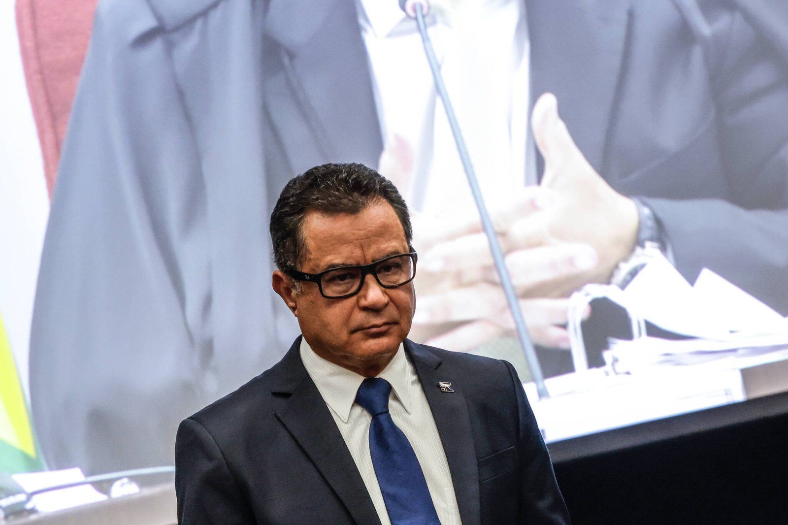 ex-chefe-da-marinha-almir-garnier-e-reu-menos-citado-por-moraes-e-gonet