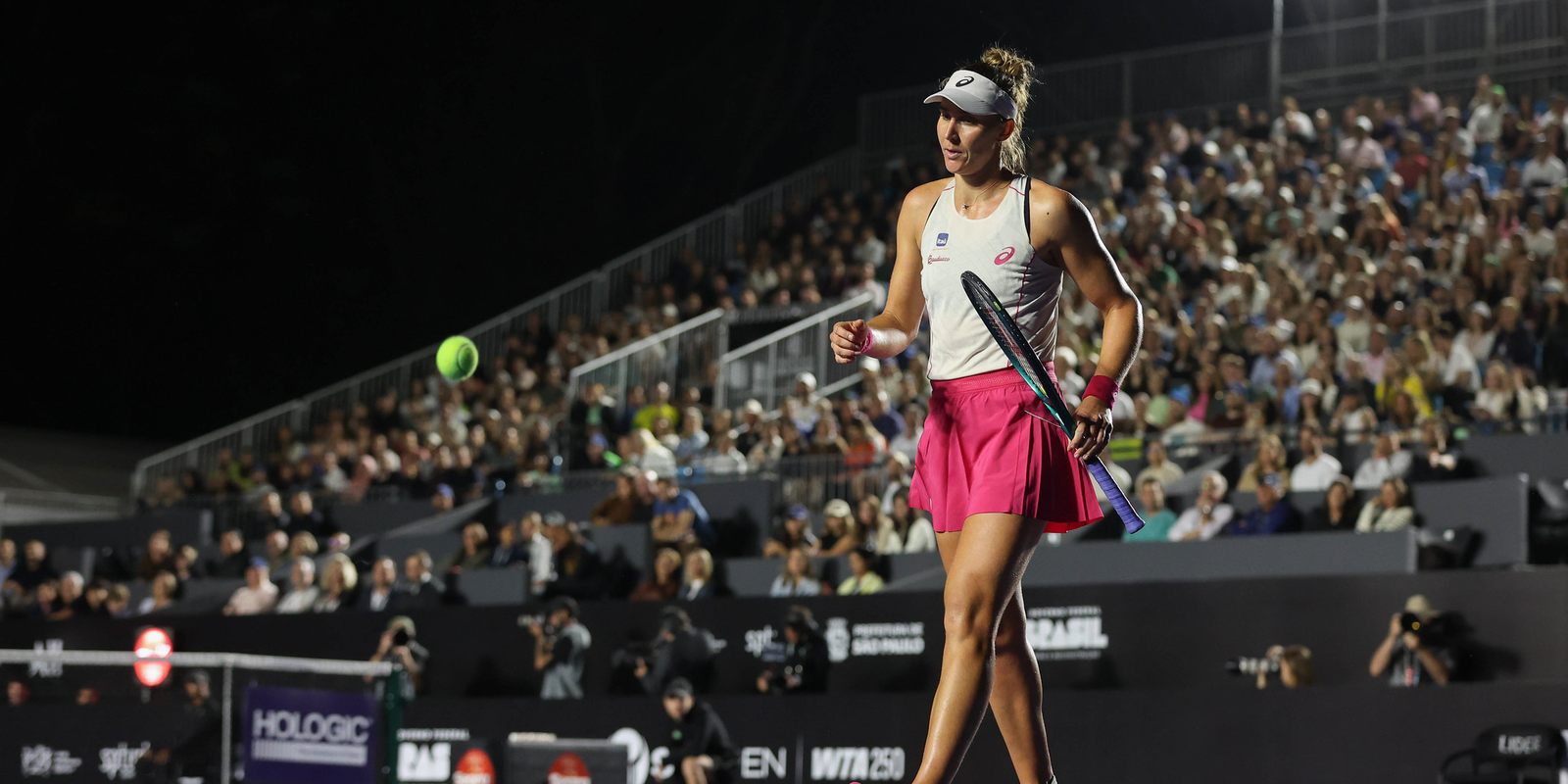 bia-haddad-vence-confronto-brasileiro-nas-oitavas-do-sp-open