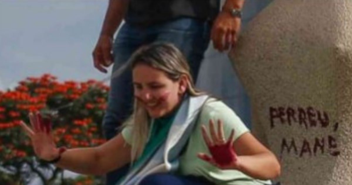 moraes-autoriza-execucao-da-pena-de-‘debora-do-batom’-em-prisao-domiciliar-com-medidas-cautelares