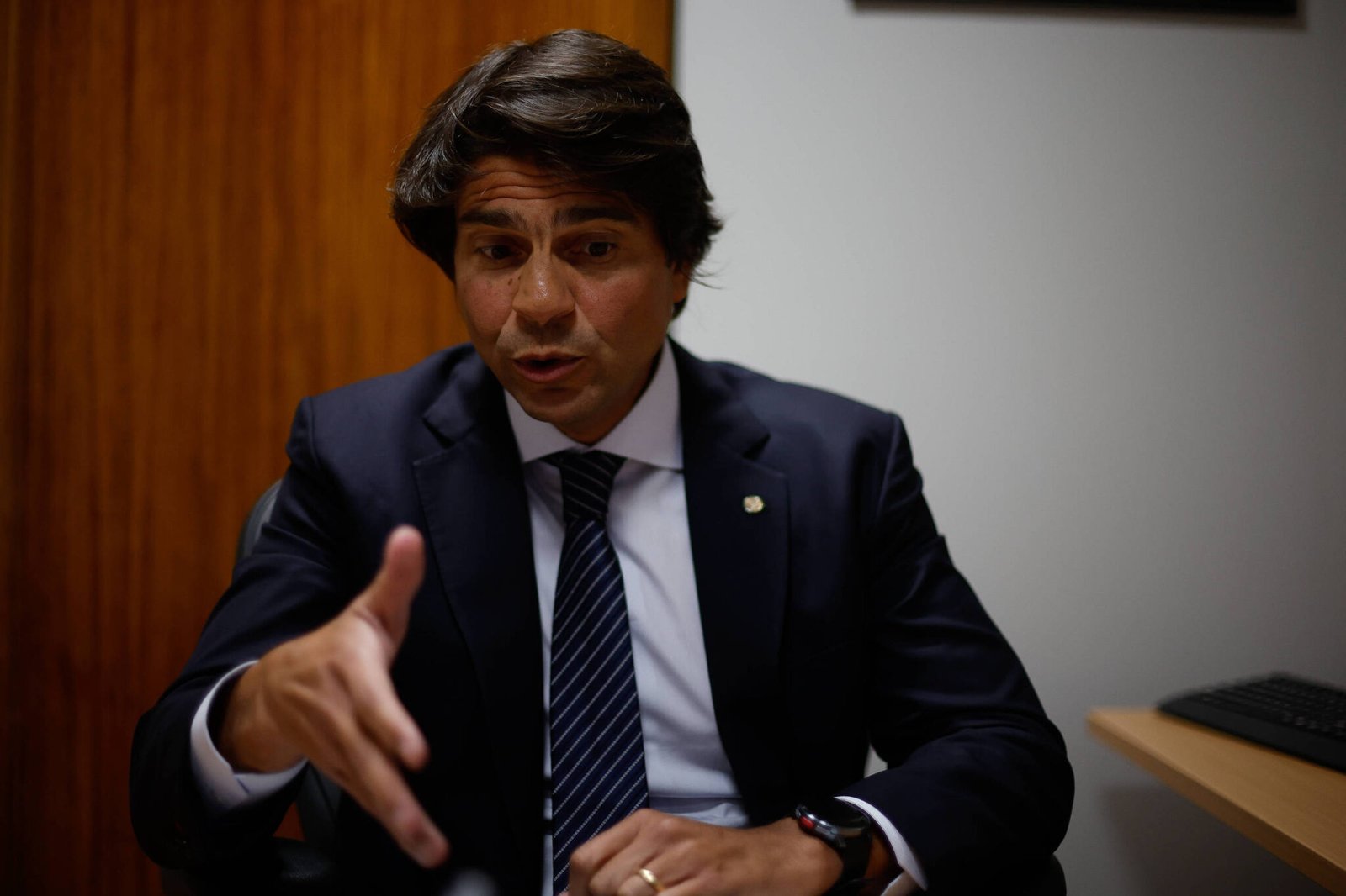 livro-discute-avancos-e-problemas-da-gestao-publica-em-meio-a-tramitacao-da-reforma-administrativa