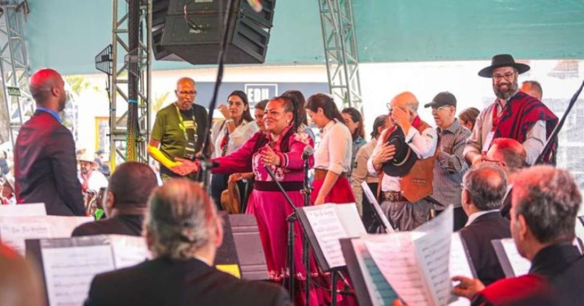 encerramento-do-acampamento-farroupilha-celebra-tradicao-com-extincao-da-chama-crioula