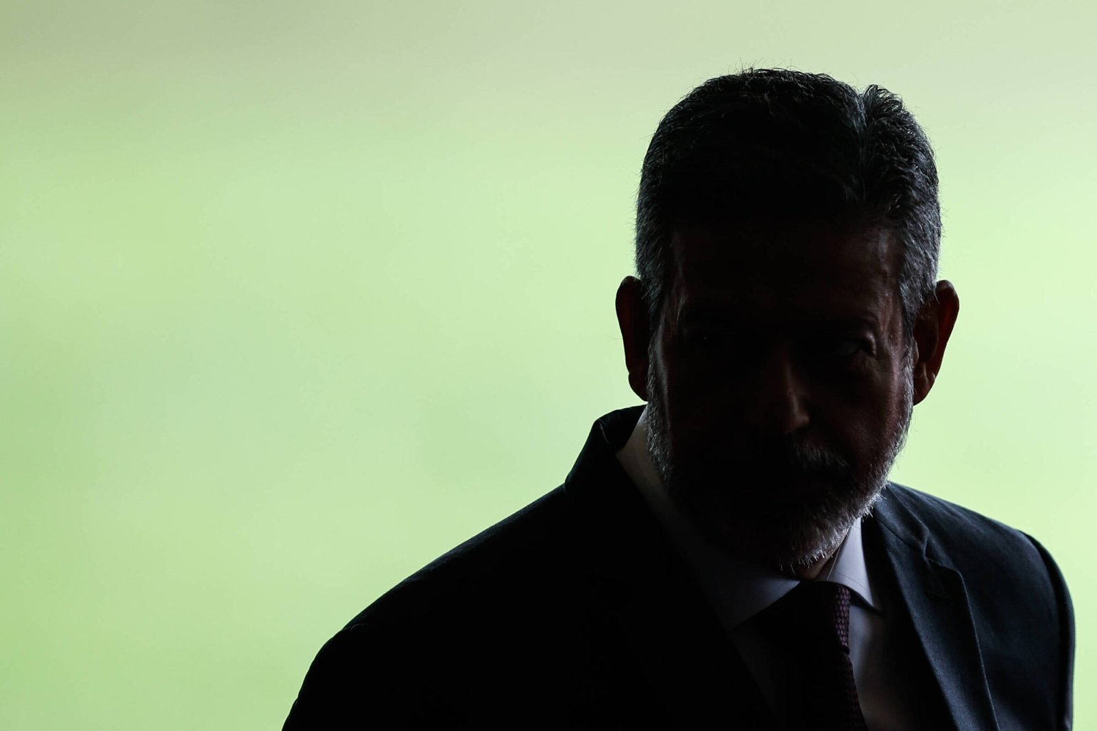 centrao-ve-3o-fracasso-de-pec-da-blindagem-em-4-anos,-dessa-vez-com-senado-posando-de-bom-moco