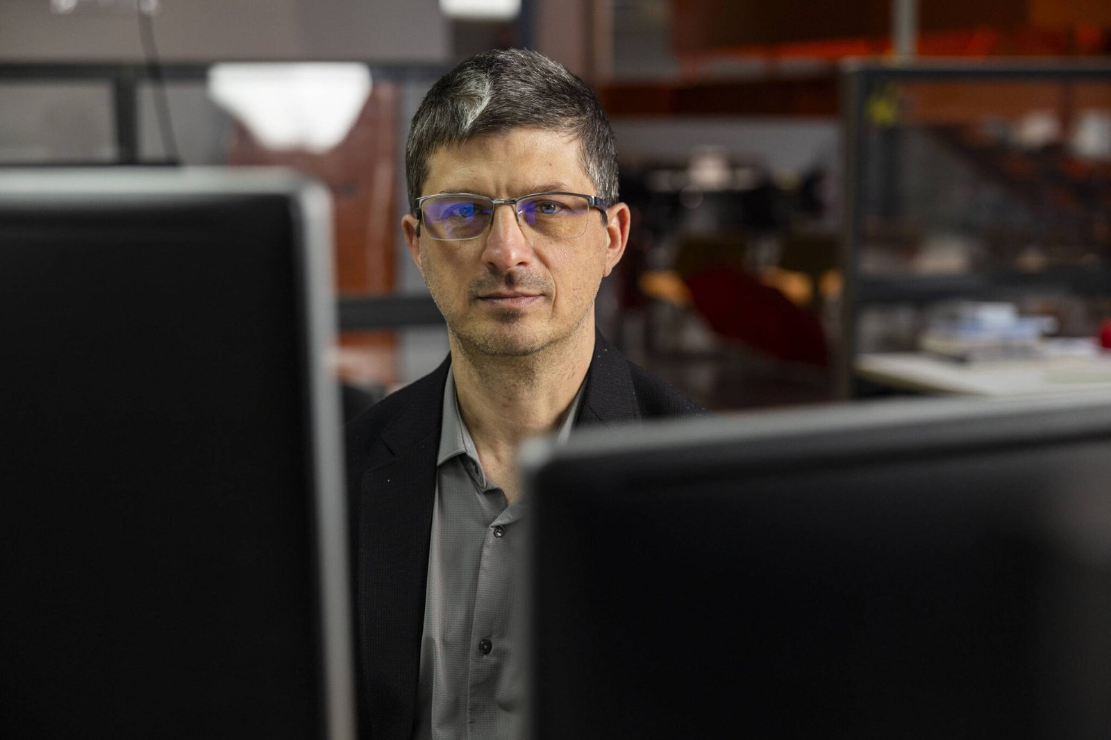 jornalista-eduardo-scolese-lanca-neste-sabado-(27)-livro-sobre-como-folha-atuou-nos-anos-bolsonaro