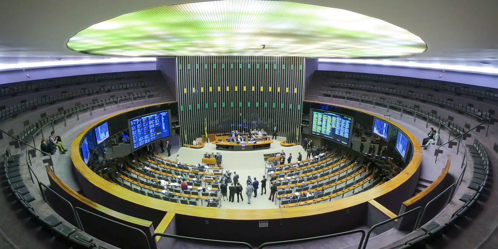 fux-defere-pedido-para-manter-numero-de-deputados-nas-eleicoes-de-2026