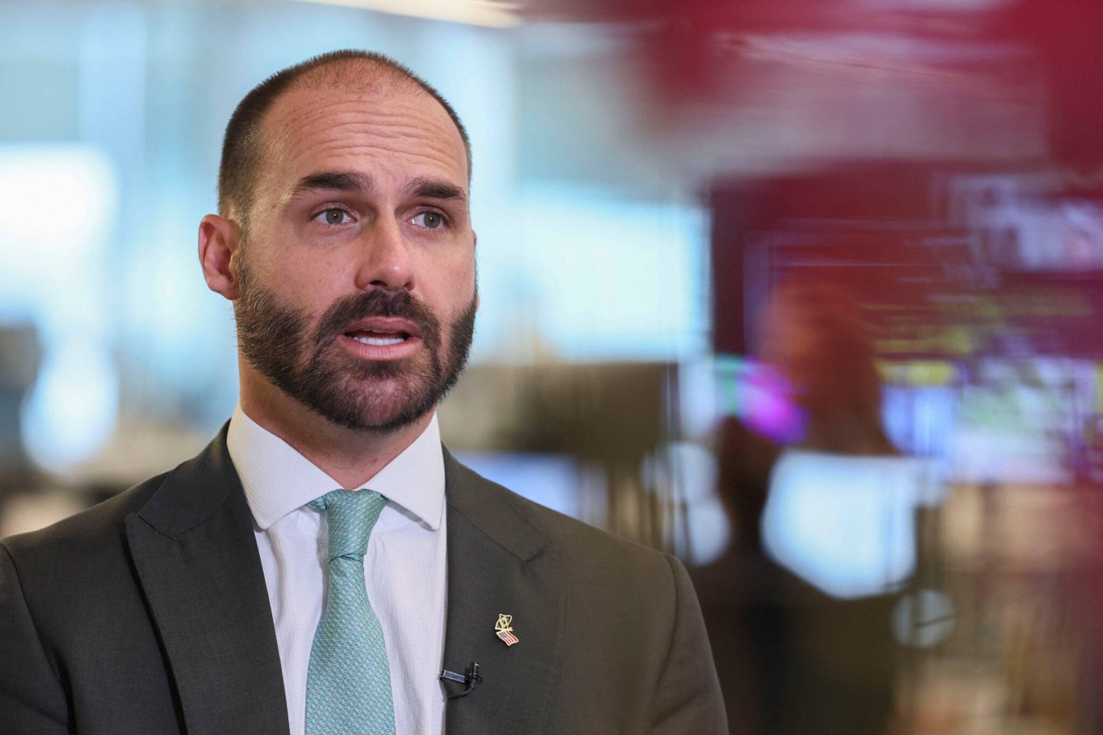 eduardo-enfrenta-dificuldade-para-achar-partido-que-viabilize-candidatura-presidencial