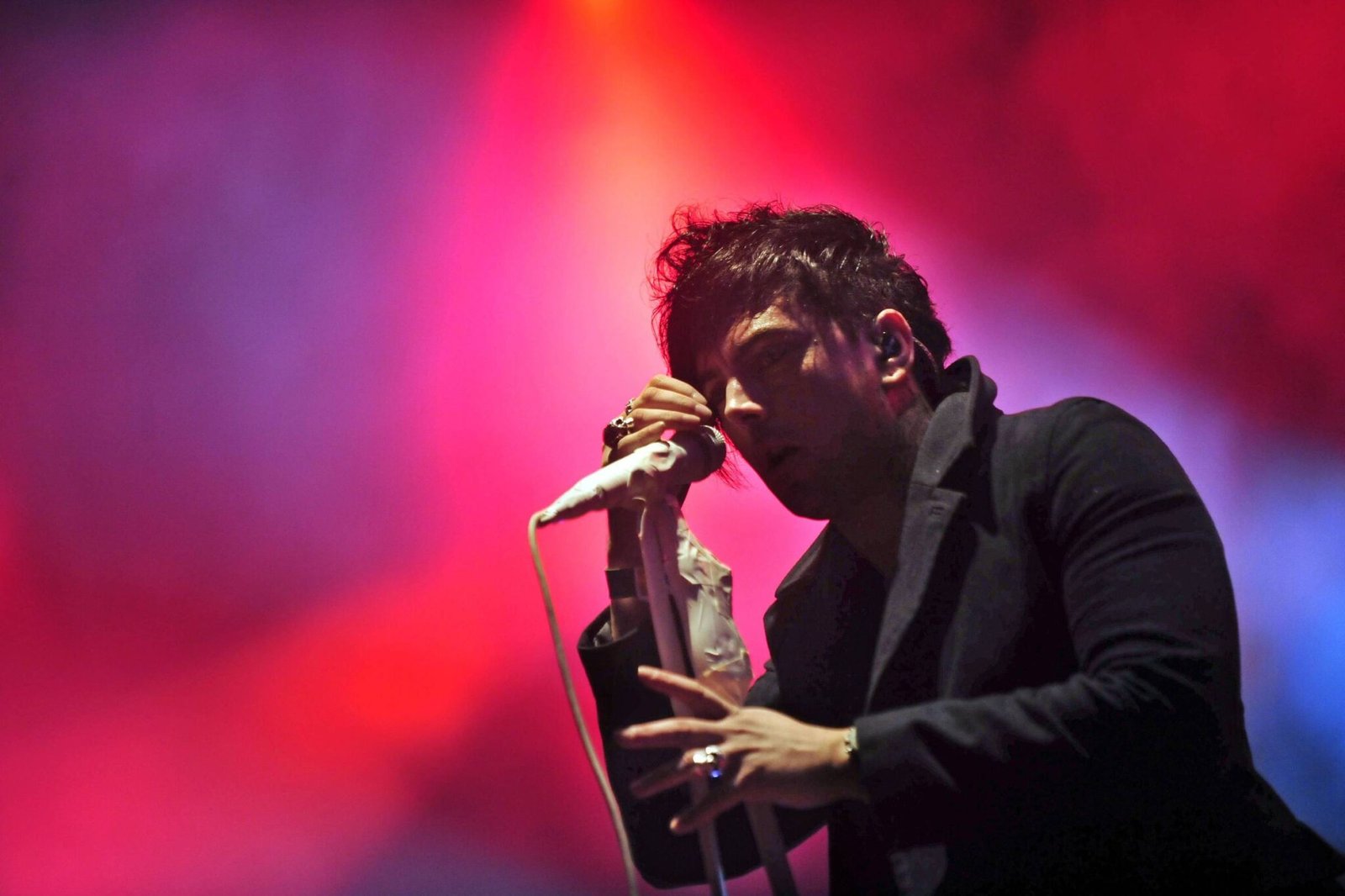 ian-watkins,-fundador-e-ex-vocalista-do-lostprophets,-e-morto-na-prisao,-aos-48-anos