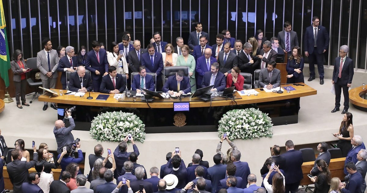 congresso-turbina-emendas-pix-em-r$-73-milhoes-para-acelerar-repasses-diretos-a-um-ano-da-eleicao