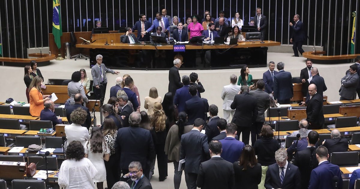 camara-aprova-reconducao-de-daiane-lira-no-cnj-e-edvaldo-nilo-no-cnmp