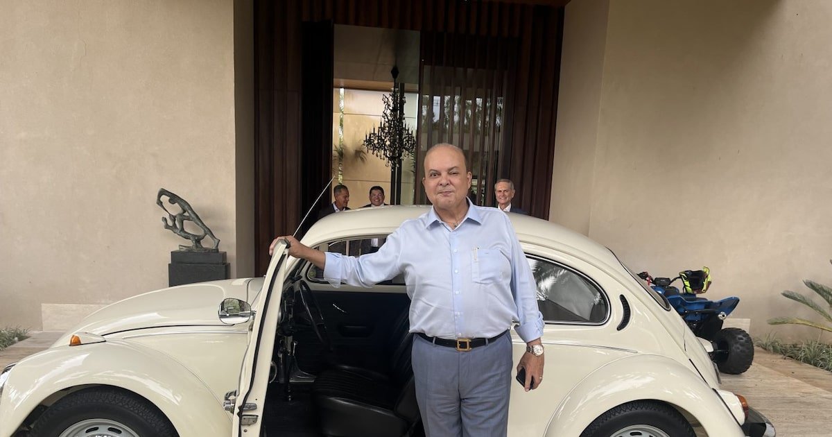 deputado-pede-que-mp-apure-doacao-de-fusca-de-r$-70-mil-a-governador-do-df-por-empresario