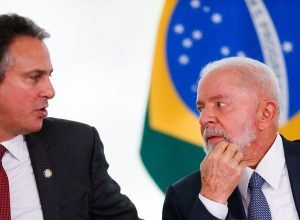 governo-lula-adia-pela-3o-vez-novas-regras-para-ead;-veja-o-que-se-sabe