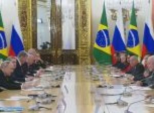 lula-apresenta-celso-amorim-“velho-amigo”-de-putin-em-reuniao