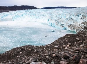 rochas-da-groenlandia-revelam-possivel-idade-do-campo-magnetico-da-terra