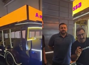 ratinho-compra-onibus-ano-1929-e-instala-som-em-empresa-de-apucarana