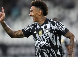 clube-ingles-faz-oferta-milionaria-por-igor-jesus,-atacante-do-botafogo