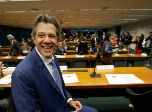 o-piloto-sumiu!-como-negociacao-tecnica-nao-funciona,-haddad-passou-o-manche-para-gleisi-e-costa