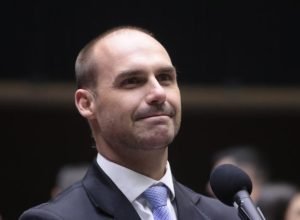 eventual-saida-de-eduardo-bolsonaro-da-briga-embaralha-eleicao-ao-senado-em-sp;-veja-quem-quer-vaga