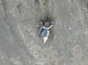 resgate-de-brasileira-presa-em-trilha-na-indonesia-sera-retomado-nesta-segunda-(23),-diz-itamaraty