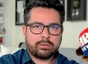 lider-de-direitos-humanos-na-camara-dos-eua-ridiculariza-bolsonarista