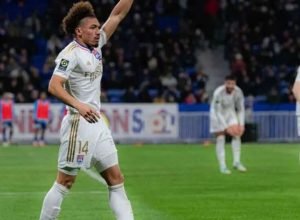 gremio:-alberto-guerra-acelera-negociacoes-em-busca-de-reforcos