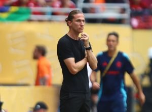 volante-do-flamengo-tem-suspeita-de-fratura-e-pode-desfalcar-na-temporada