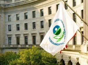 agencia-ambiental-dos-eua-afasta-144-funcionarios-por-carta-contra-trump