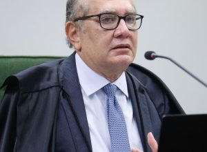 para-ministro-do-stf,-brasil-vive-capitulo-de-resistencia-democratica