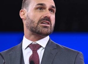 agu-pede-investigacao-sobre-movimentacoes-financeiras-antes-de-tarifaco