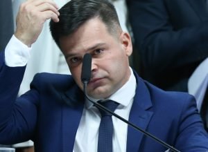 ex-diretor-da-prf-nega-ter-determinado-operacao-para-barrar-eleitores