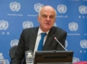 morre-david-nabarro,-medico-que-liderou-a-onu-nas-crises-de-covid-e-ebola