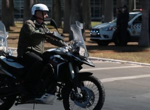 “pintou-um-clima”:-bolsonaro-e-condenado-por-fala-sobre-venezuelanas