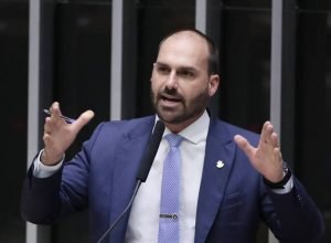 eduardo-bolsonaro-volta-a-criticar-nikolas:-‘triste-ver-a-que-ponto-chegou’
