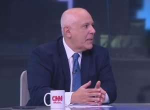 lula-joga-pelas-eleicoes-e-atrapalha-negociacao-com-trump,-diz-dumas-ao-ww