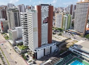 demolicao-de-hotel-em-praia-de-fortaleza-sera-a-maior-ja-registrada-no-brasil