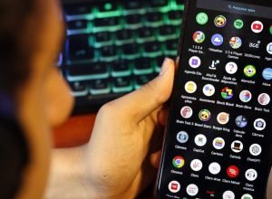 camara-aprova-urgencia-de-projeto-que-combate-adultizacao-nas-redes