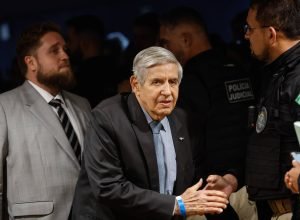 heleno-pode-ir-de-coroado-a-banido-do-exercito-com-julgamento-por-trama-golpista