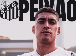 santos-anuncia-o-zagueiro-argentino-adonis-frias