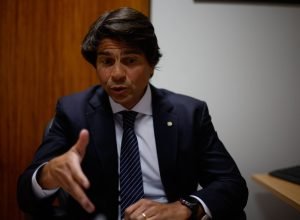 livro-discute-avancos-e-problemas-da-gestao-publica-em-meio-a-tramitacao-da-reforma-administrativa