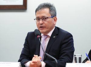 norma-contra-pcc-que-exige-cpf-em-fundo-exclusivo-sai-em-um-mes,-diz-chefe-da-receita-federal