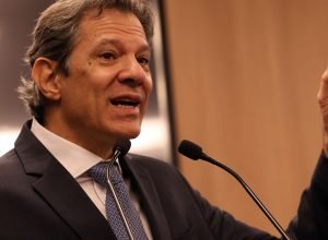 haddad:-atrelar-votacao-da-isencao-do-ir-a-da-anistia-e-loucura